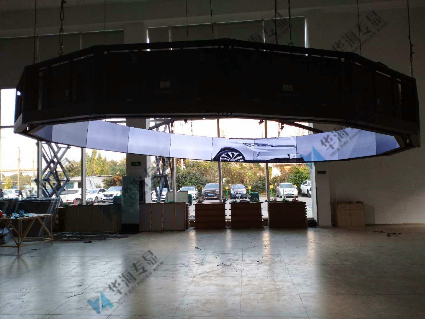 苏州威马4S店环形吊装大屏
